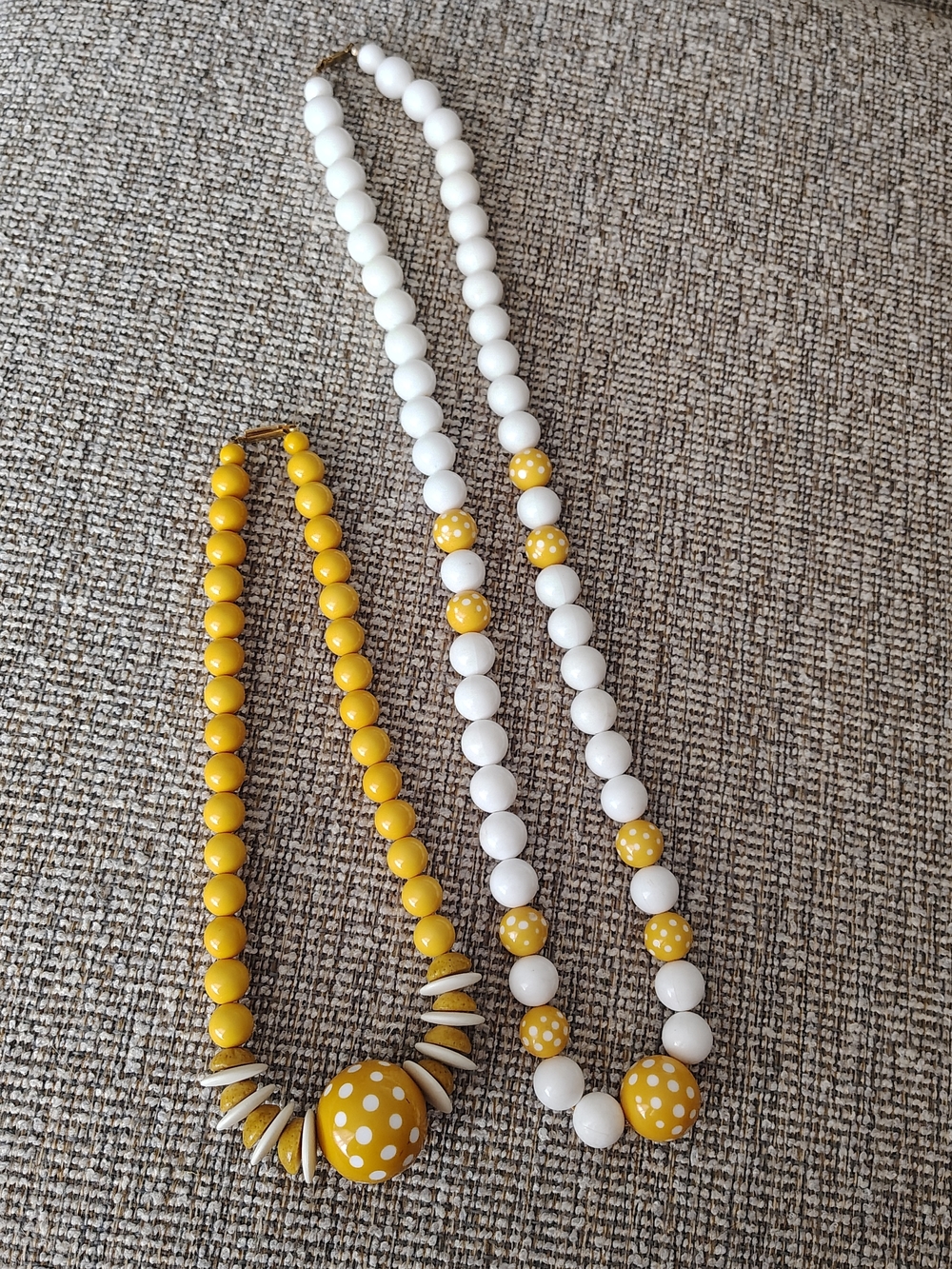 Yellow & White Polka Dot Beaded Necklace Set